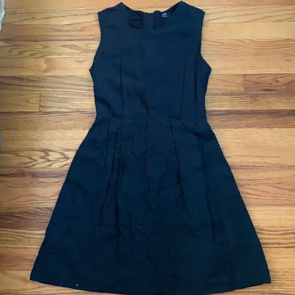 GAP Dresses & Skirts - Gap NWOT 100% Cotton Sleeveless Pleated Pocket Dress